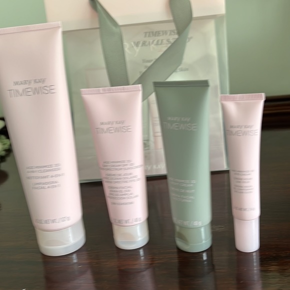 Skincare TimeWise 3D for skin types normal/dry and combination/oily - Picture 5 of 7